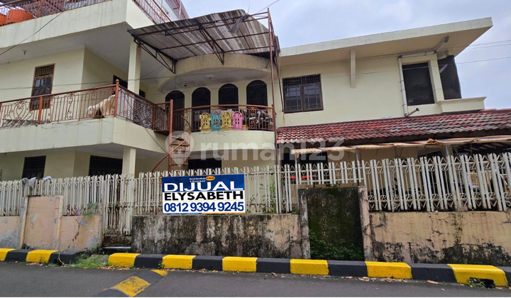 Dijual Rumah Hoek 2 LT, Standar, Strategis, Bebas Banjir, Sunter