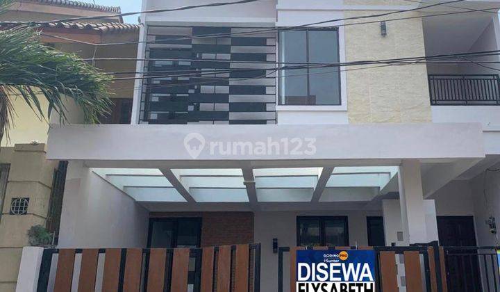 Disewakan Cepat Rumah 3 Lantai, Bagus, Baru Renovasi, Kelapa Gading 1