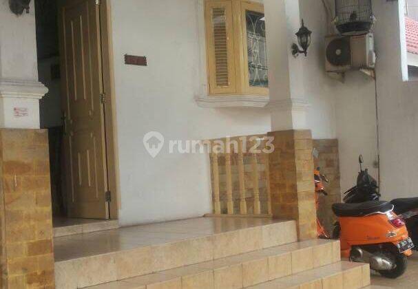 Dijual cepat rumah 2 lantai, 135 m2, row 2 mobil, kelapa gading 2