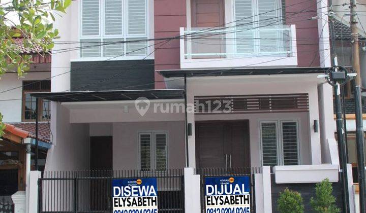 Disewa Dan Jual Rumah Bagus, 2 Lt, Bebas Banjir, Row 2 Mobil, Bcs, Kelapa Gading 1