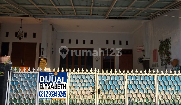 Dijual Cepat Rumah 2 Lt, Bebas Banjir, Row 2 Mobil, BCS Kelapa Gading