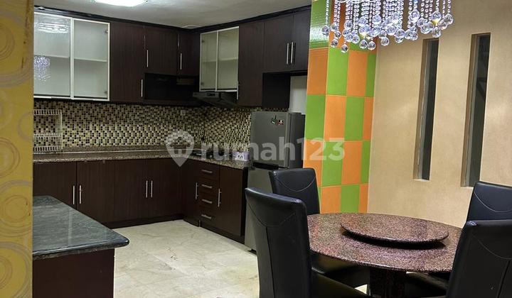Disewakan Cepat, Murah, Rumah Furnished 2 Lt, Sebrang Mal Kelapa Gading