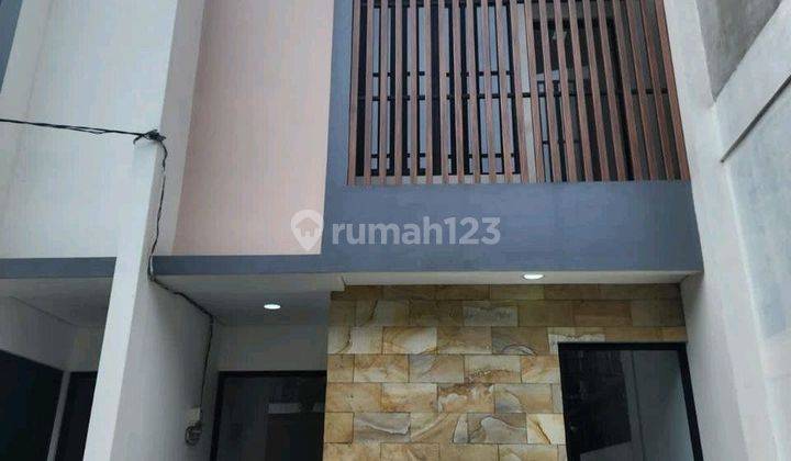 Dijual Rumah 2 Lt, Brand New, Row Jalan 2 Mobil, Gading Griya 1