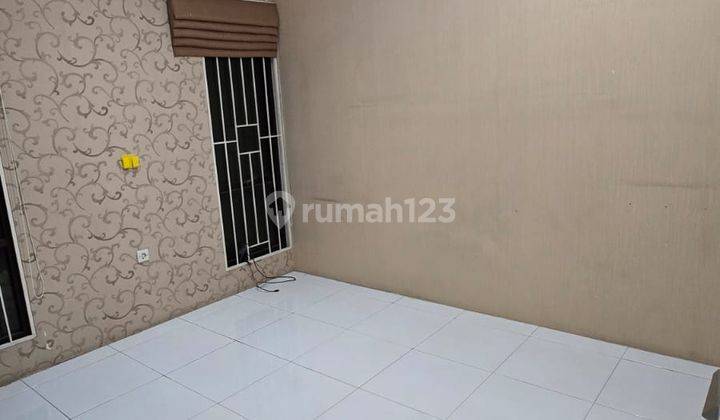 Disewakan Rumah 2 Lt, Bagus, Bebas Banjir, dekat Kelapa Gading 2