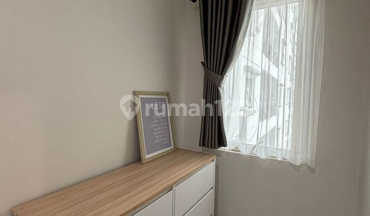 Disewakan Apartemen Full Furnished, View Lepas, Hanya selangkah ke MOI 2