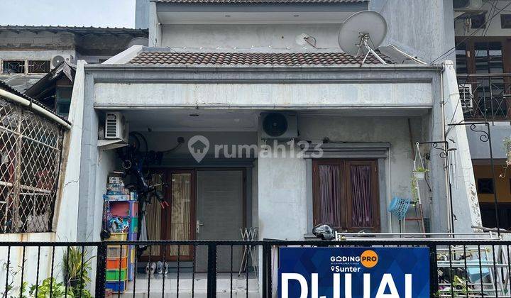 Jual Segera Rumah Semi Furnished, 1,5 Lantai, Jalan 2 mobil, Dekat Kelapa Gading 1