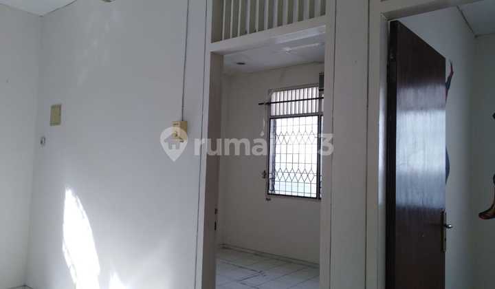 For Rent: 2-Story House, Semi-Furnished, Flood-Free, Kelapa Gading 2