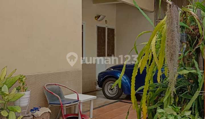 Dijual Rumah Luas dan Bagus di Kav Dki Jakarta Barat