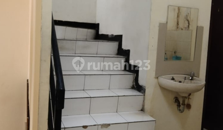 Shop House for Rent in Cipulir 2