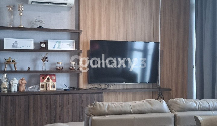 Dijual Apartemen Windsor 2 BR Furnished di Puri Indah