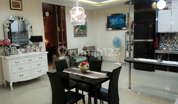 DIJUAL RUMAH RENOVASI CLUSTER LAVENDER SEMI FURNISHED 1