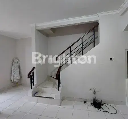 Rumah Cluster Azalea Gading Serpong Strategis 3