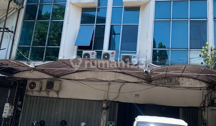 JEMURSARI 2 RUKO - CONNECTED SHOP HOUSES WITH PARKING LOT