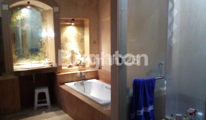 TURUN HARGA, SUTOREJO, RUMAH BAGUS ,KOKOH, KUAT, SEMI FURNISH 2