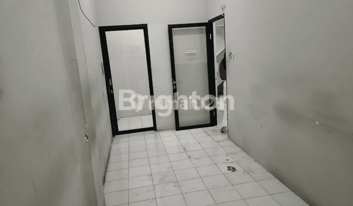 RUKO 2,5 LANTAI DI KUPANG JAYA COCOK BUAT KANTOR, LES²AN 2