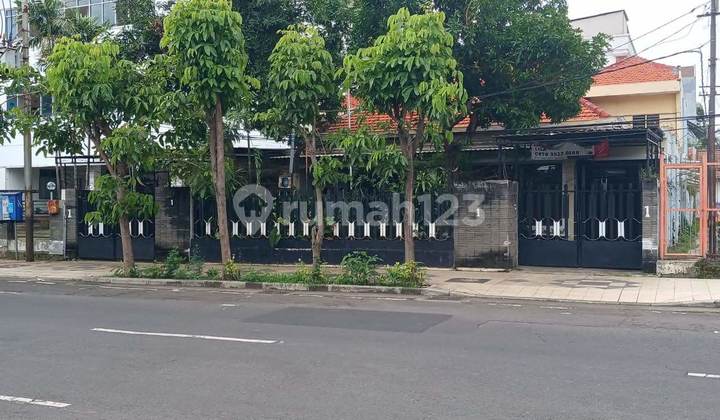 Rumah di Ji. Kartini Surabaya Lokasi Commercil Area Dkt Grand City