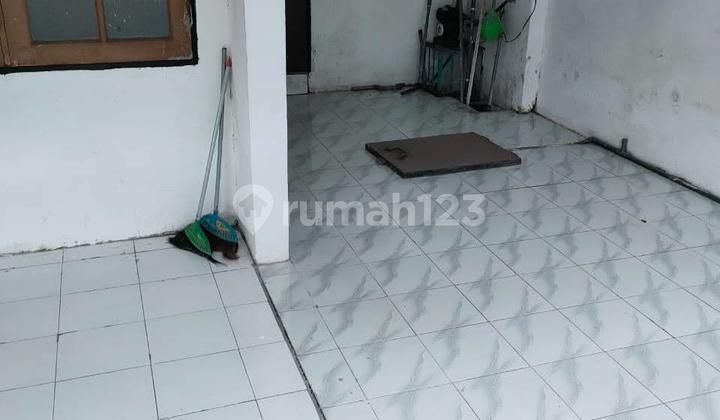 SECOND HOUSE, COMFORTABLE HOME SURABAYA, 2 CAR PARKING, FULLY BUILT 2