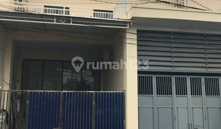 TOKO & KOS AKTIF SEMOLOWARU SURABAYA ROW JALAN 4 MOBIL (DOUBLEWAY)