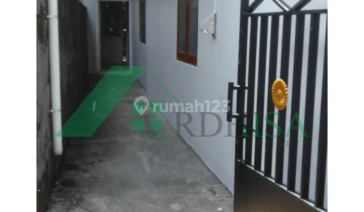 Rumah Luas Nyaman Siap Huni Lokasi Strategis Dekat Tol Klodran  3