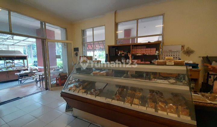 Dijual Ruko beserta Usaha Bakery di Pitaniaga Kota Baru Parahyangan Strategis Dekat Rumah Sakit & Stikes 1