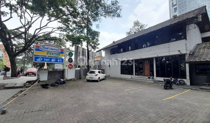 Bangunan ex Resto/Caf&#xe9; di Jl. Dr. Djundjunan, Pasteur 1
