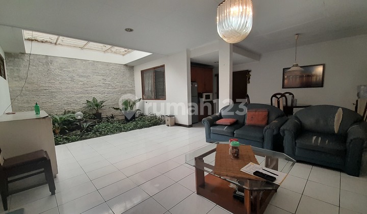 Rumah Sayap Jl Sunda & Jl Sumateralokasi Strategis Posisi Hook 2