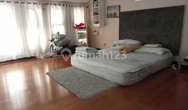 Rumah Bagus Terawat di Komplek Pondok Hijau  2