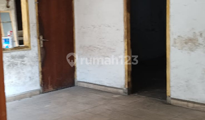 Rumah Klasik Cocok Buat Usaha, Dekat Akses Tol 2