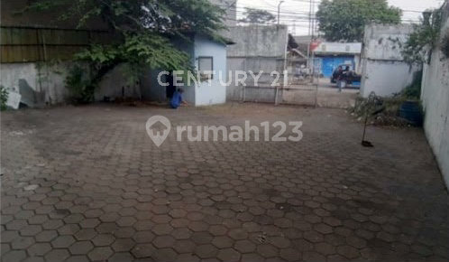 Former Office Building on Main Road Moh Toha Bandung