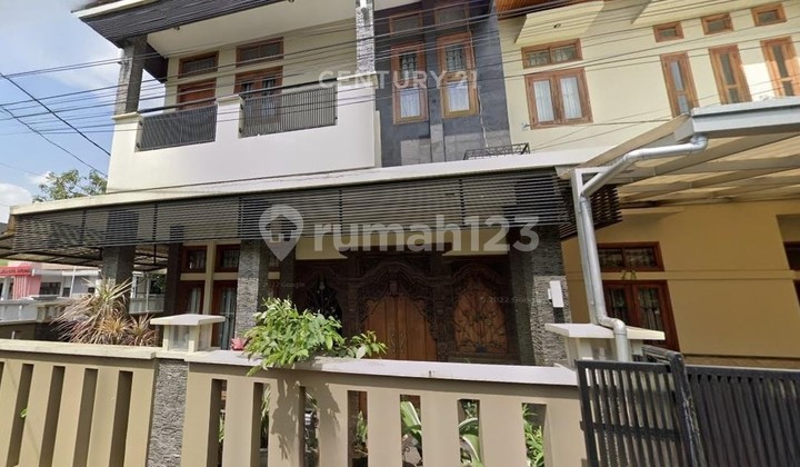 Asri 2-Storey House in Sayap Antapani Bandung