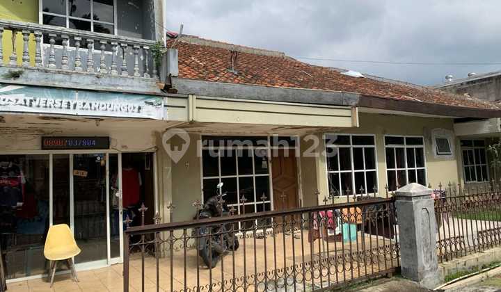 Rumah Asri dan Terawat di Jl Sekejati Bandung Rumah Asri dan Terawat di Jl Sekejati Bandung