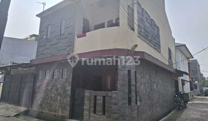 Rumah Hook 2 Lantai di Bandung Timur, Bandung. Rumah Hook 2 Lantai di Bandung Timur, Bandung.