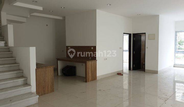 Sale Rumah 3 Lantai Bagus Furnished SHM di Pantai Indah Kapuk, Jakarta Utara 2