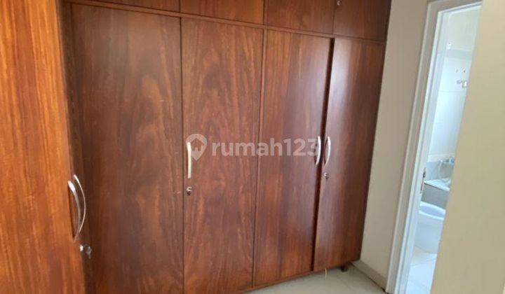 Rumah Baru Semi Furnished SHM di Pantai Indah Kapuk 2,penjaringan Jakarta Utara 1