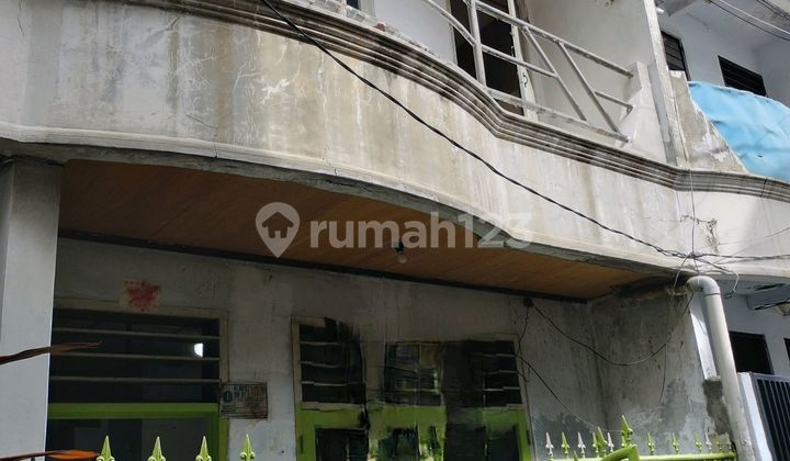 Rumah Murah 2.5 Lantai Lokasi Strategis Terletak di Perumahan yang Tenang di Jembatan Gambang Jembatan Dua Rumah Murah 2.5 Lantai Lokasi Strategis Terletak di Perumahan yang Tenang di Jembatan Gambang Jembatan Dua