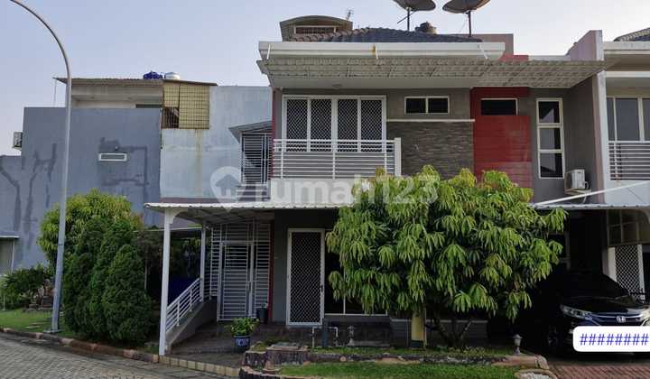 Rumah 2.5 Lantai Posisi Hook Full Furnished Siap Huni Sudah SHM Terletak di Perumahan Golf Lake Residence Cengkareng