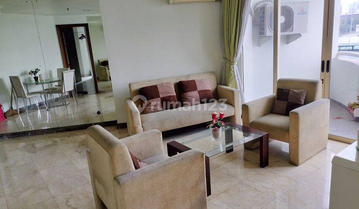 Apartemen Slipi Luas Dan Strategis 2BR Full Furnished Siap Huni 1