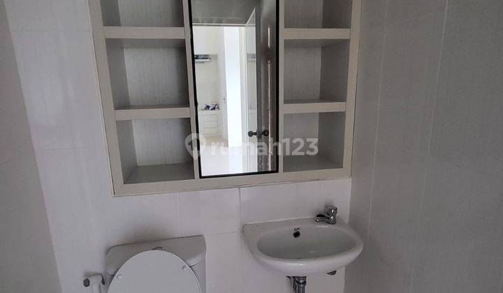 Apartment Westpoint 2 Kamar Tidur Free IPL Bulanan Semi Furnished 9