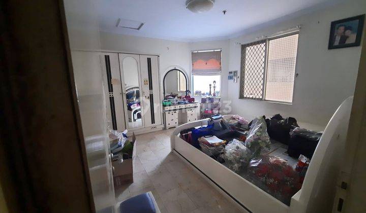 Apartemen Luas Mangga Dua Court 4 Kamar Tidur 180m² 6
