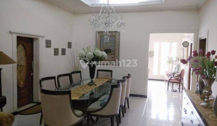 Rumah Cantik Jatinegara 608 m² Sudah Direnovasi 4