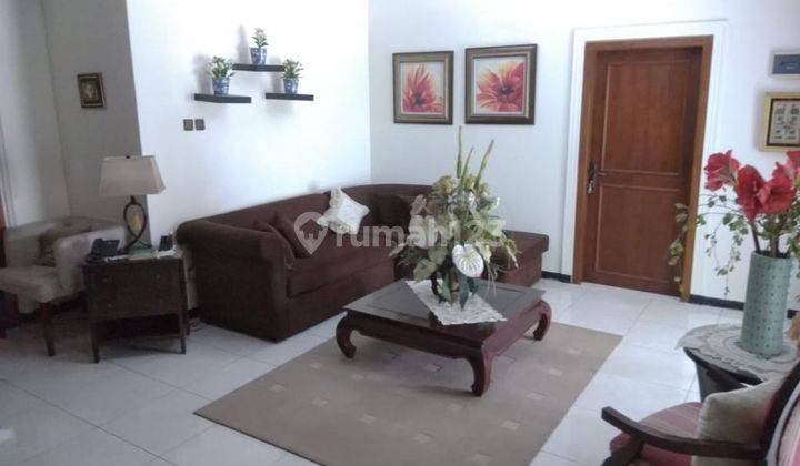 Rumah Cantik Jatinegara 608 m² Sudah Direnovasi 15