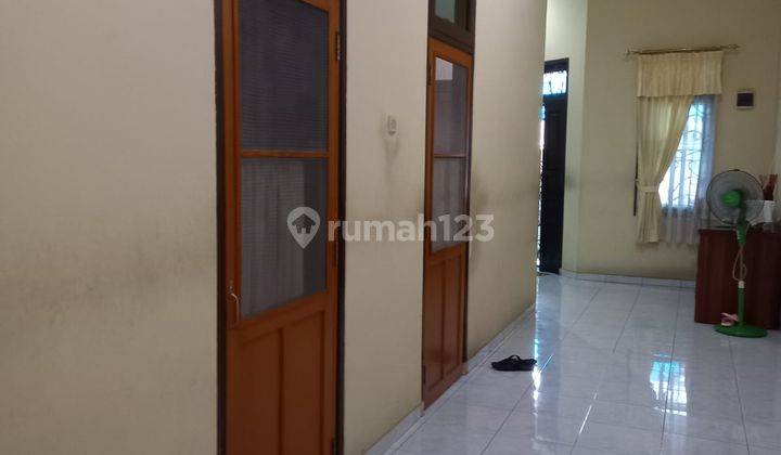 Rumah Luas Bertingkat di Jembatan Dua Semi Furnished  1