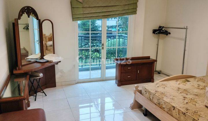 Apartemen Gading Resort Residences Sebelah MOI Kelapa Gading 2BR Full Furnished Selantai Dengan Kolam Renang 2