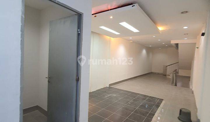 Ruko Strategis Fatmawati Teletak Di Pinggir Jalan Raya 1