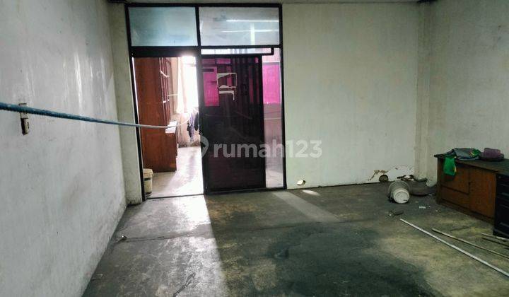 Ruko Strategis Hasyim Ashari Di Jalan Raya Dekat Gajah Mada Plaza 2