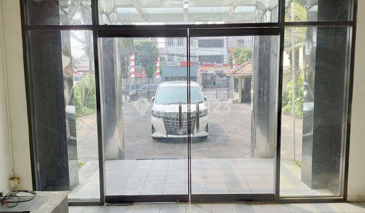 Gedung Kantor di Kemayoran 3 Lantai Ada Gudang Dan Tanah Kosong Posisi Di Pinggir Jalan Raya 2