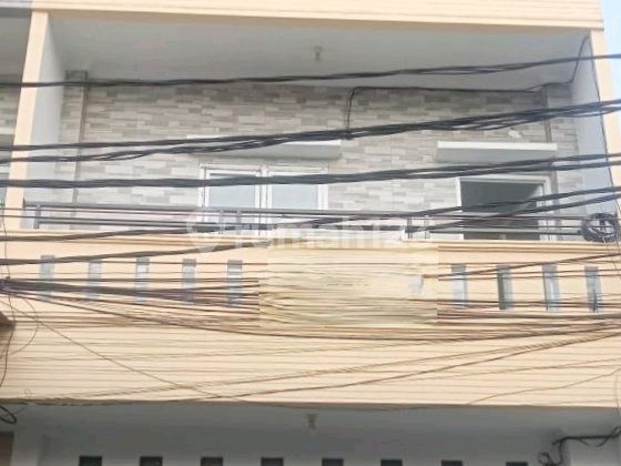 Cheap 3-Storey Strategic Shop House in Jelambar Already Has Tenants Cheap 3-Storey Strategic Shop House in Jelambar Already Has Tenants