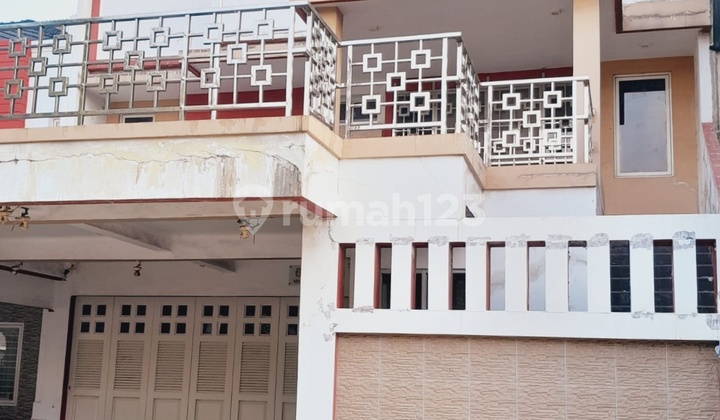 Rumah 4 Lantai Sudah Shm Hadap Selatan Terletak Di Perumahan Golf Lake Cengkareng 