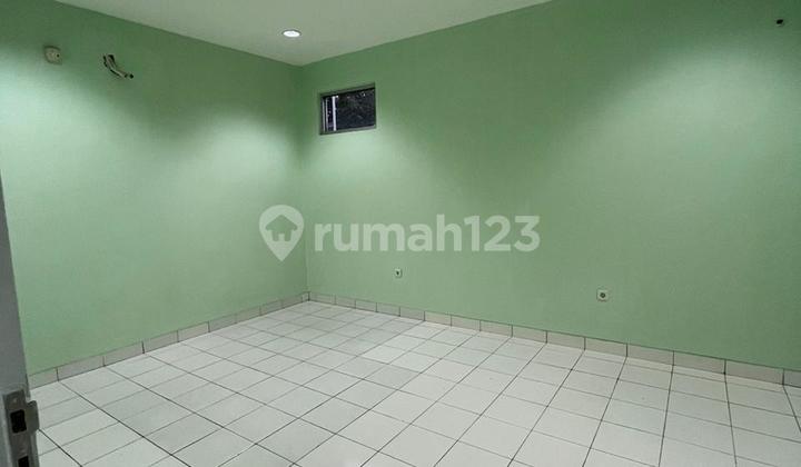 Rumah Murah 9x15 Rapi Sudah Direnovasi Sertifikat Shm Terletak Di Perumahan Taman Palem Lestari 2