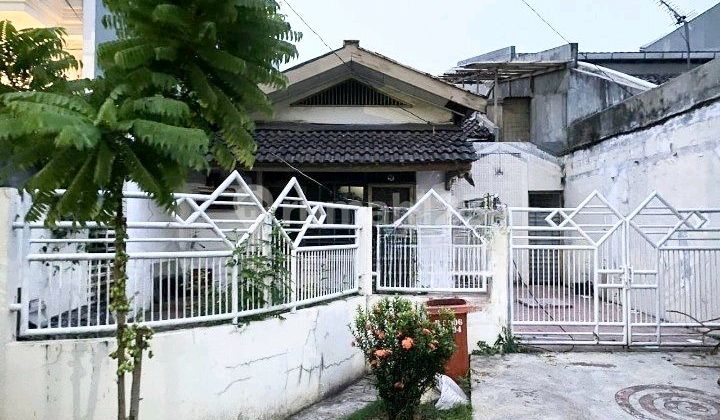 Rumah Tua Murah Hitung Tanah Sudah Shm Lokasi Strategis Di Perumahan Puri Indah 1